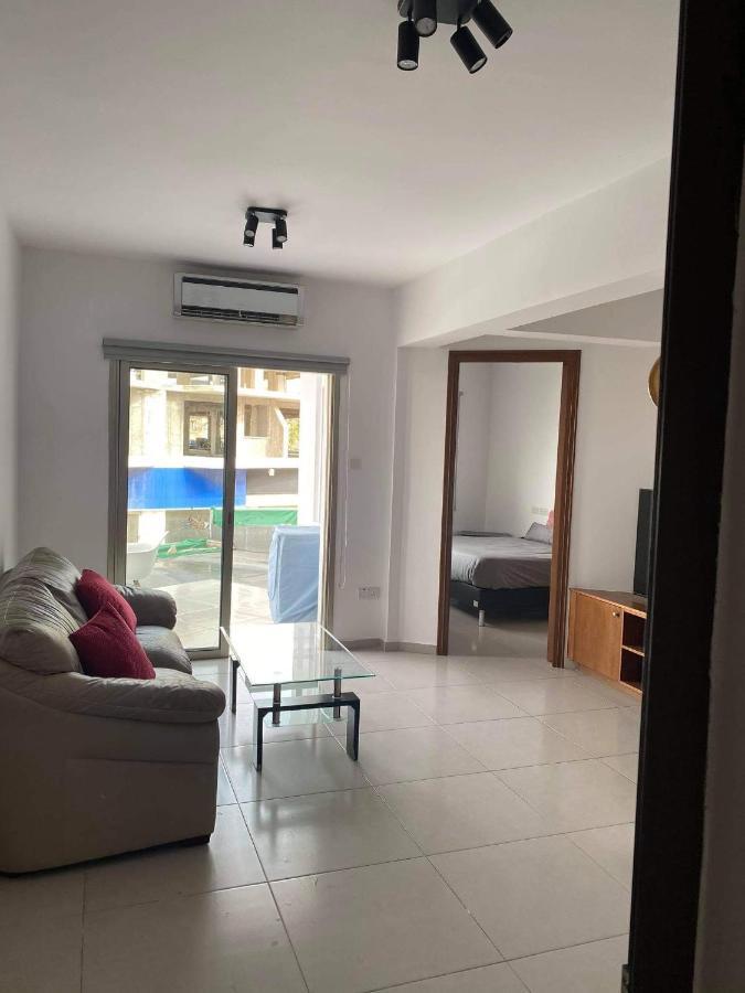 Beachside Apartment In Kato Paphos Lighthouse 81 Dış mekan fotoğraf