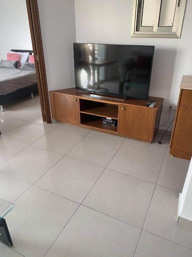 Beachside Apartment In Kato Paphos Lighthouse 81 Dış mekan fotoğraf